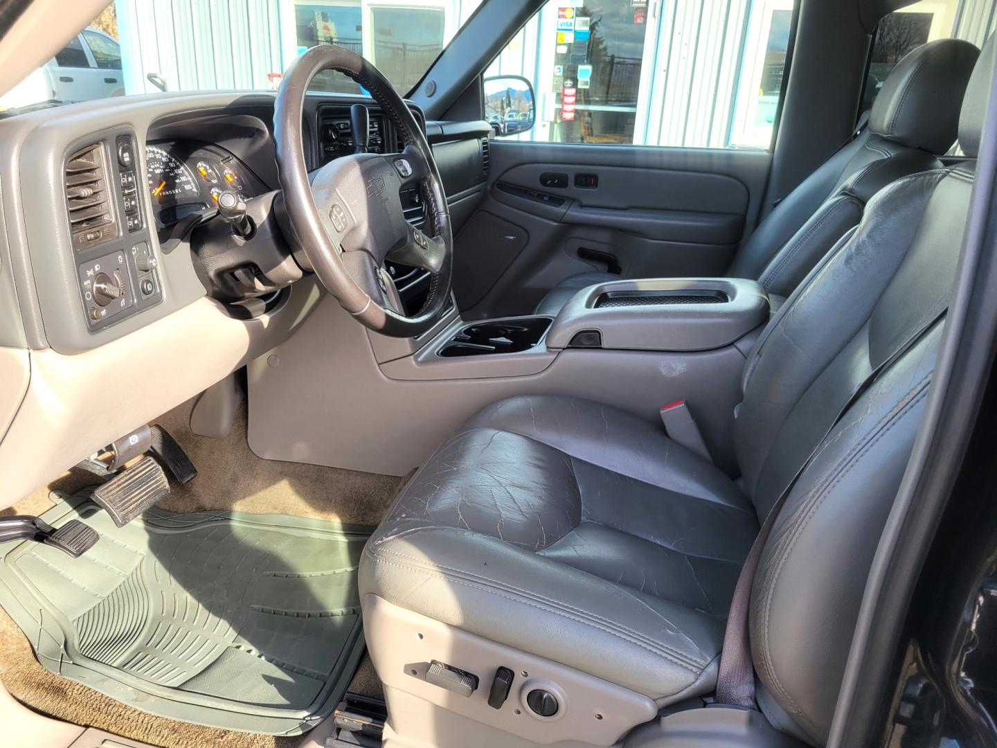 2006 Black /Tan Chevrolet Tahoe LT (1GNEK13Z76R) with an 5.3L V8 engine, Automatic transmission, located at 450 N Russell, Missoula, MT, 59801, (406) 543-6600, 46.874496, -114.017433 - Great Running Tahoe 4WD. 3rd Row Seat. Power Sunroof. Rear Entertainment. Power Heated Front Seats. Leather Seats. Front and Rear Climate Control. Running Boards. Cruise Control. Tilt. - Photo#17